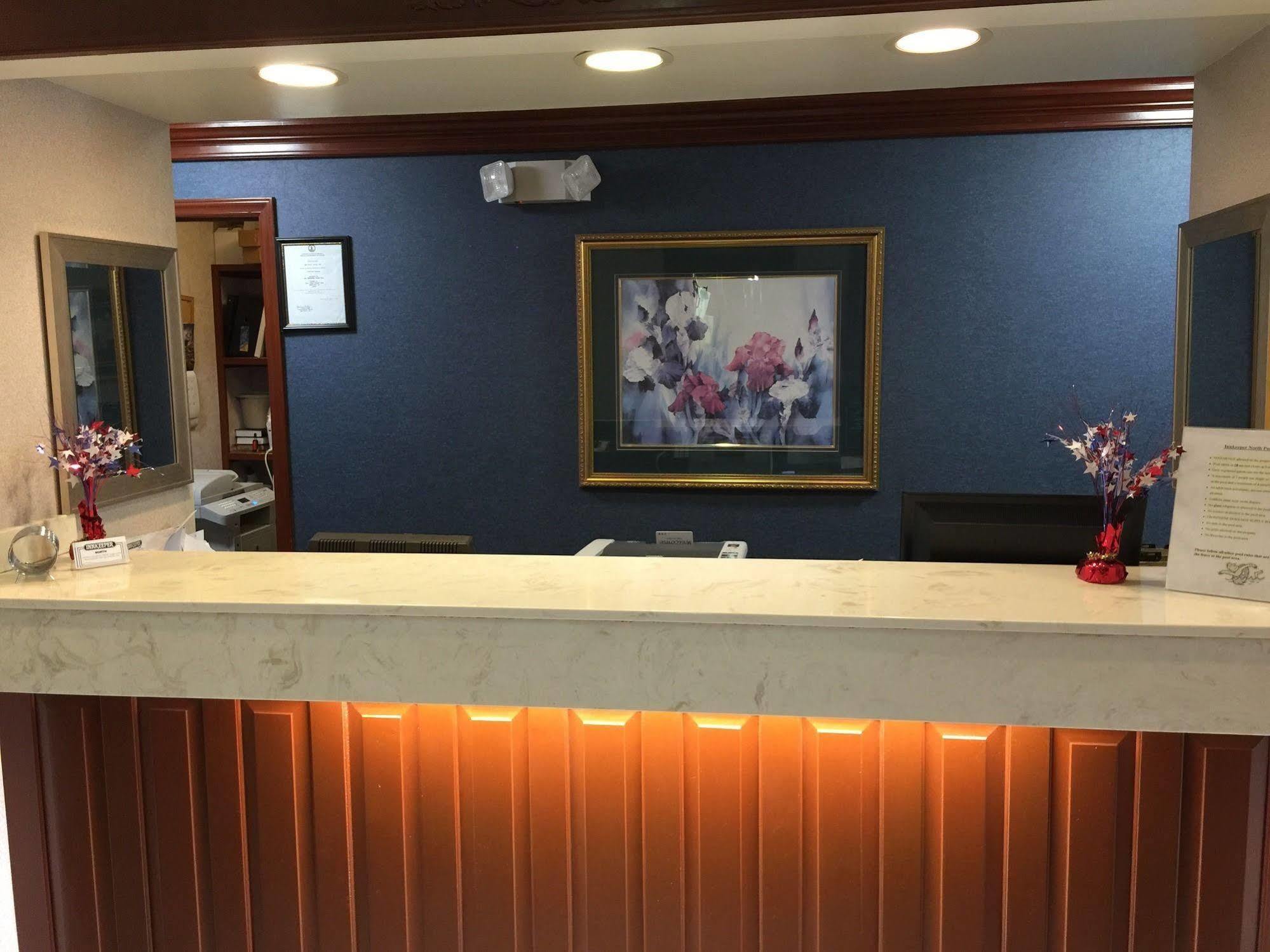 Astoria Hotel Danville North Bagian luar foto